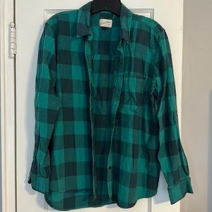 Green plaid universal threads button down